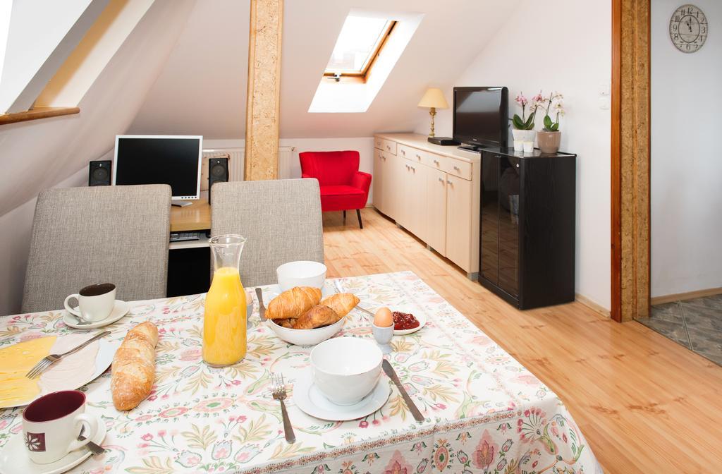 Apartament Milena ポラニツァ・ズドゥルイ エクステリア 写真
